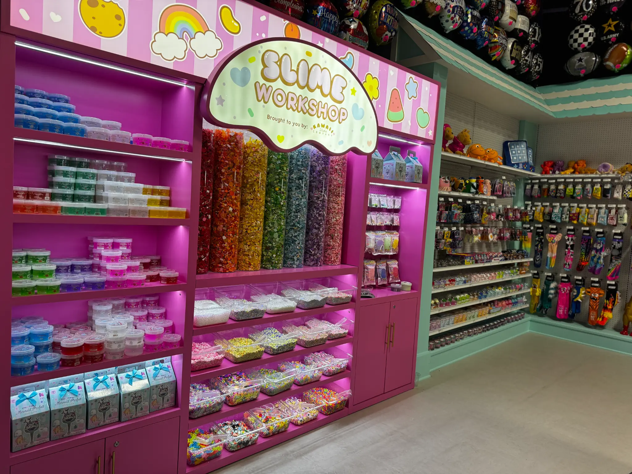 TJ's amazing slime workshop with colorful slimes and sensory toys